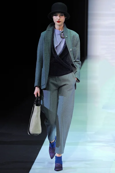 Look 2